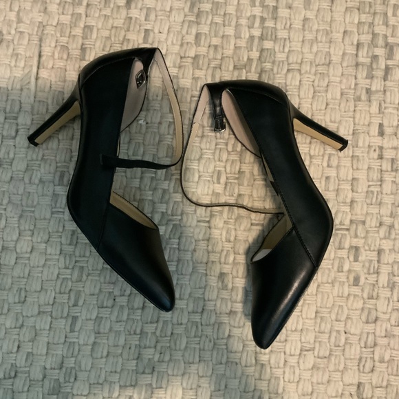 Heels - Picture 4 of 9